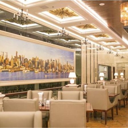 Manhatton Hotel Zhuhai Exterior photo