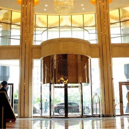 Manhatton Hotel Zhuhai Exterior photo