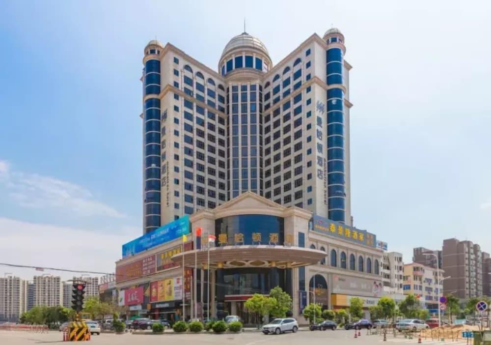 Manhatton Hotel Zhuhai Exterior photo