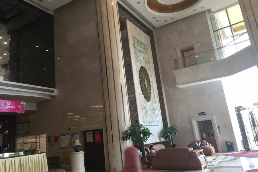Manhatton Hotel Zhuhai Exterior photo